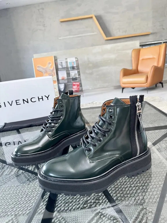 Givenchy Shoe 